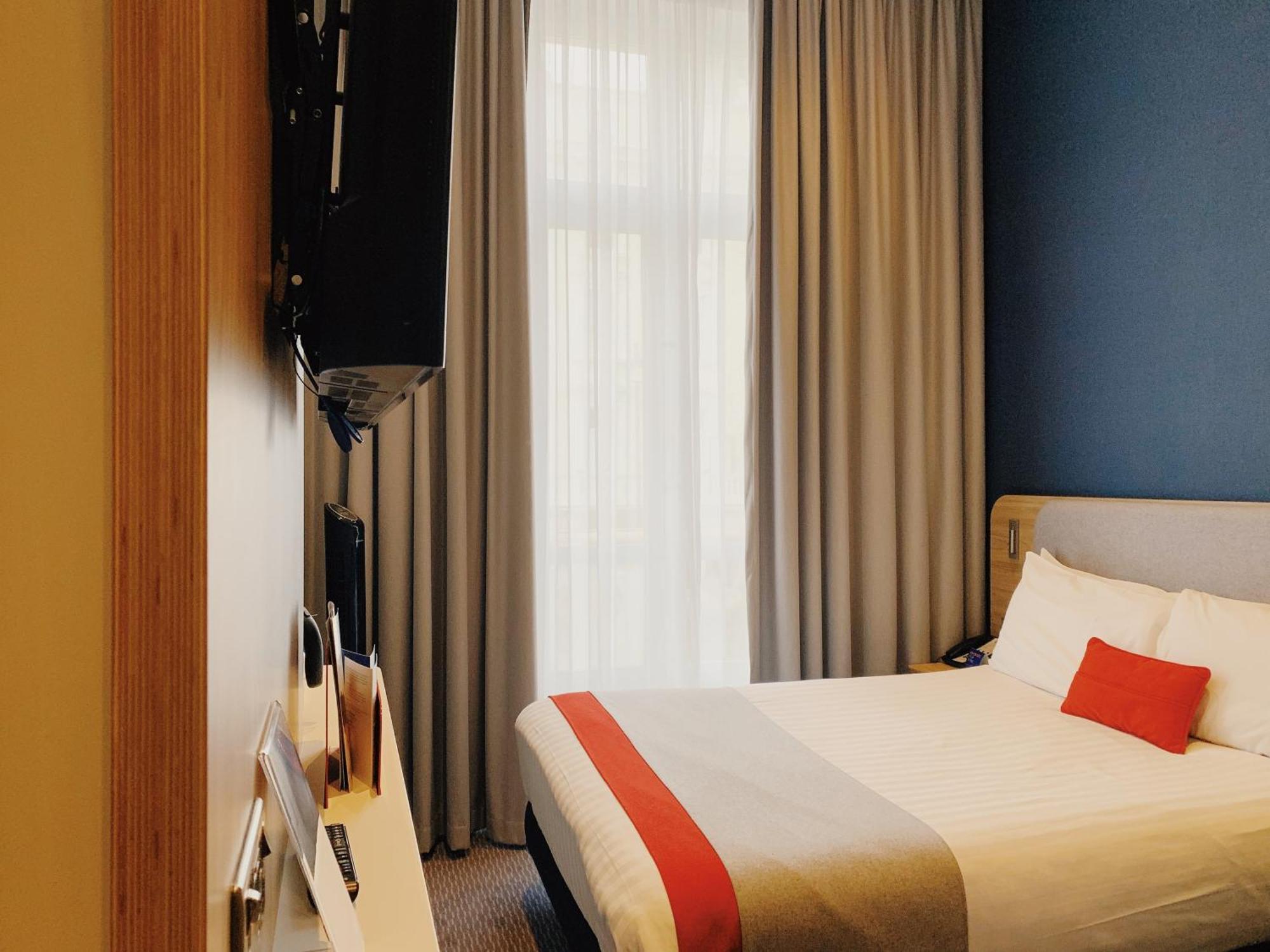 Standard Double Room Hot